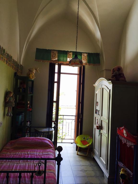 Suites Piazza Umberto Vignacastrisi Exteriör bild