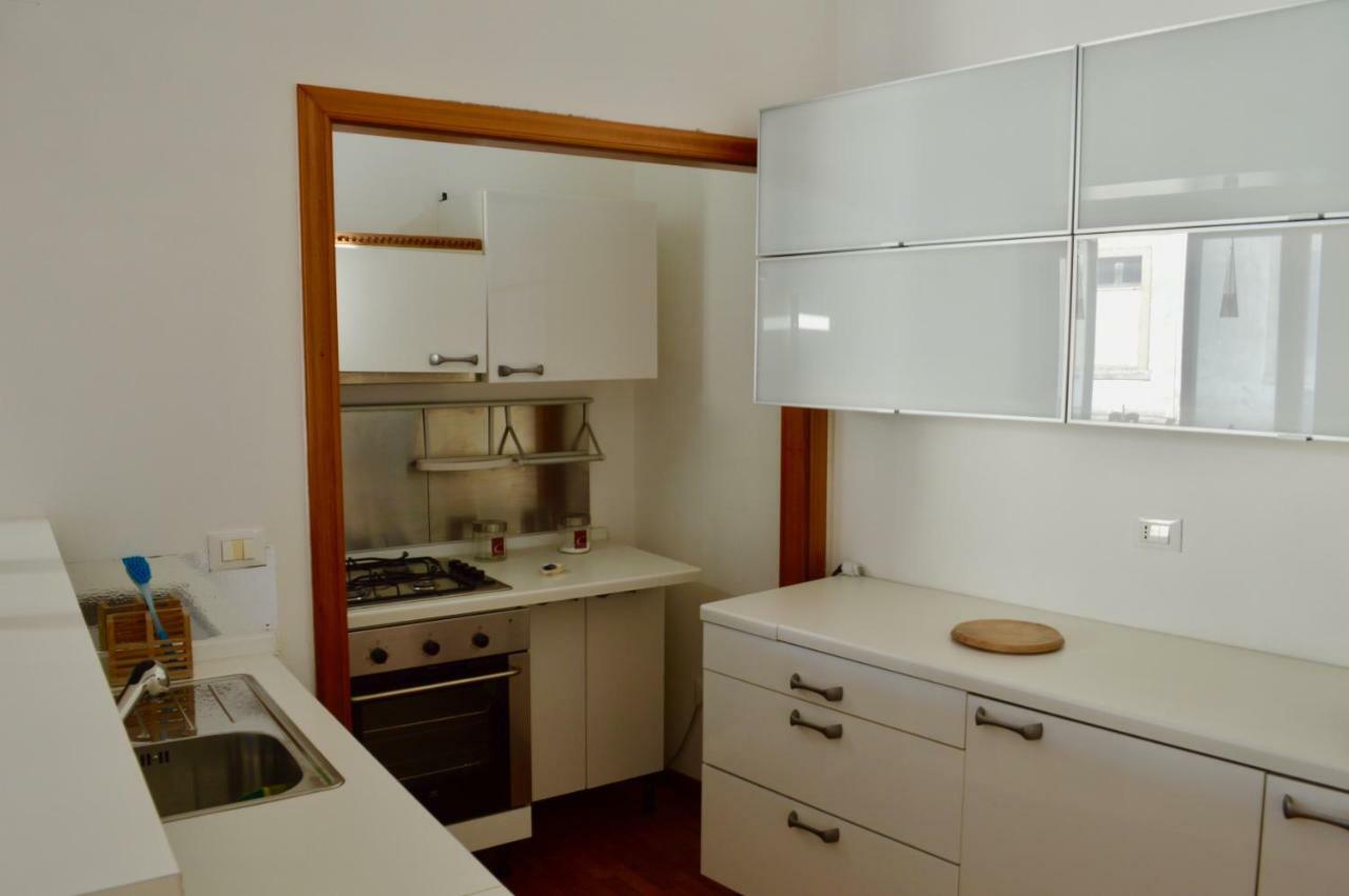 Suites Piazza Umberto Vignacastrisi Exteriör bild