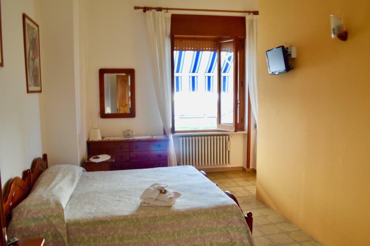 Suites Piazza Umberto Vignacastrisi Exteriör bild